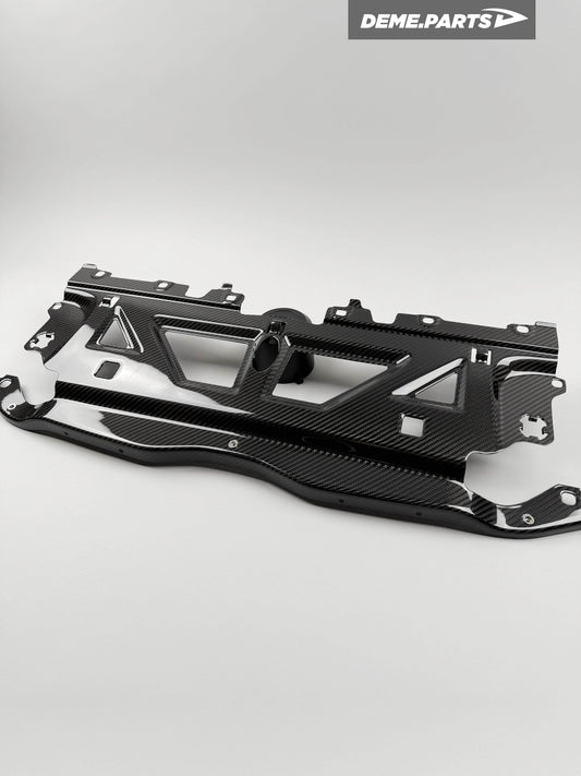 Panou carbon de acoperire radiator - BMW G87 M2 & BMW G80/G81 M3 & BMW G82/G83 M4