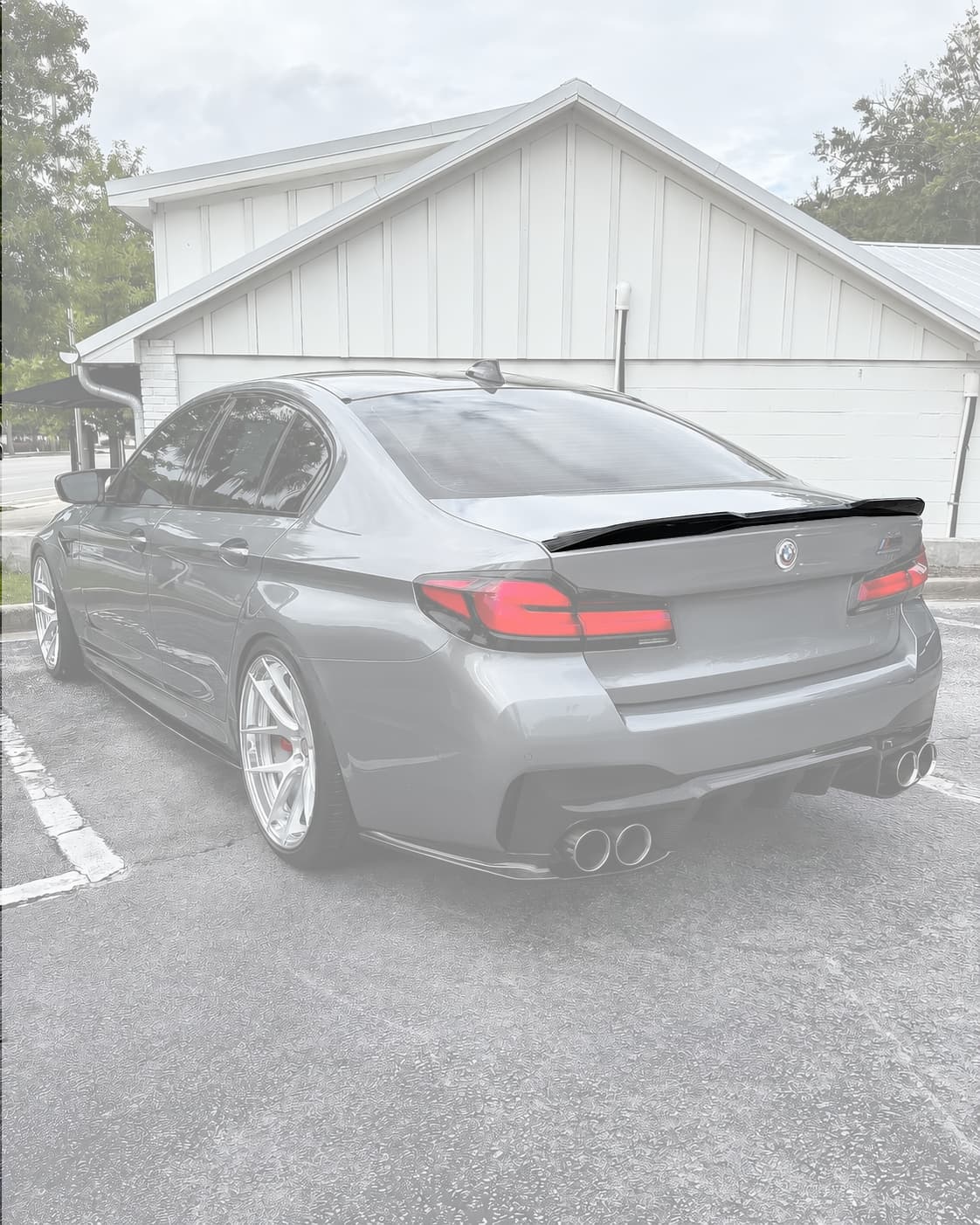 Eleron Portbagaj Negru Lucios BMW G30 (Seria 5) & F90 M5 - MP