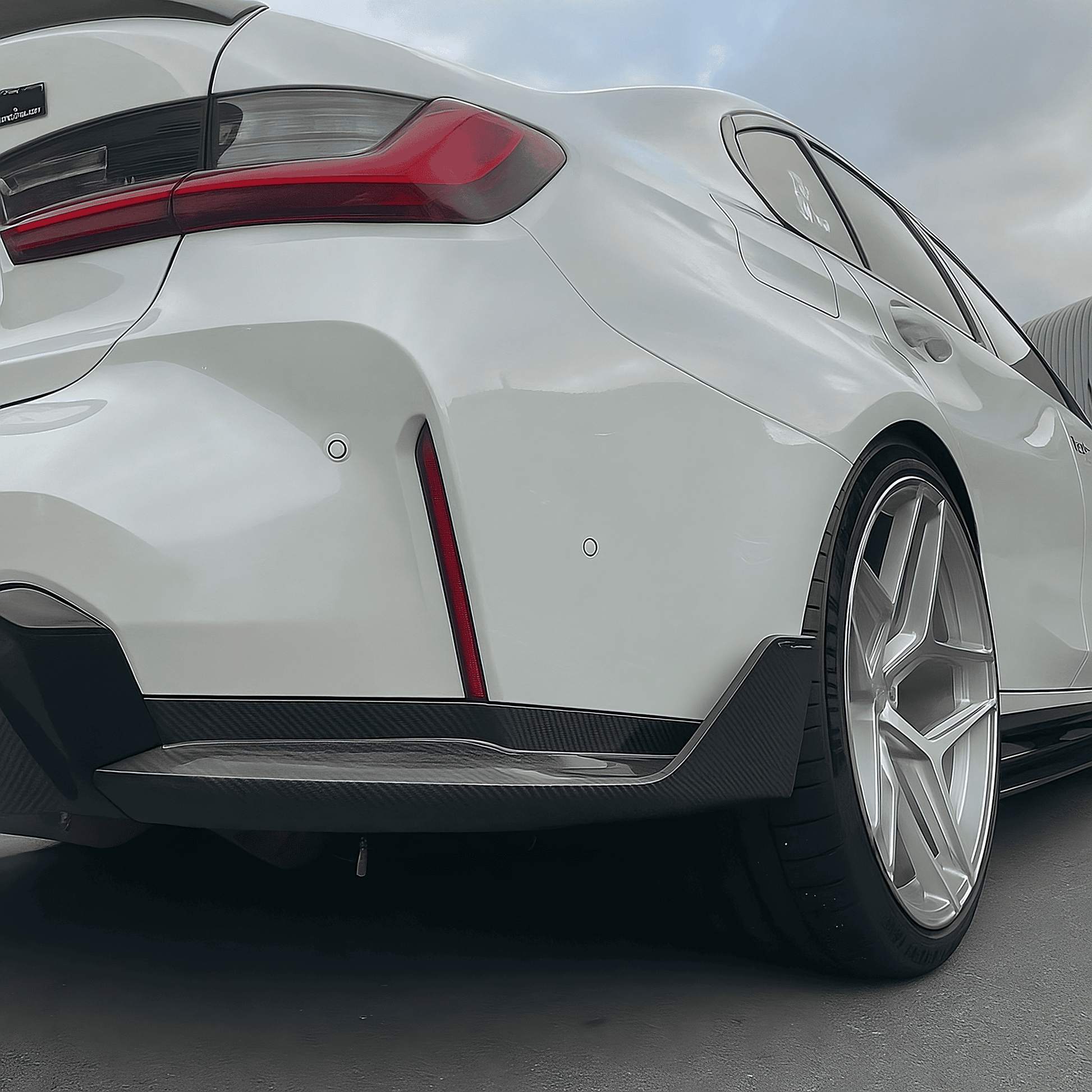 Carbon Rear Bumper Corner Splitters MP Style - BMW G80 M3