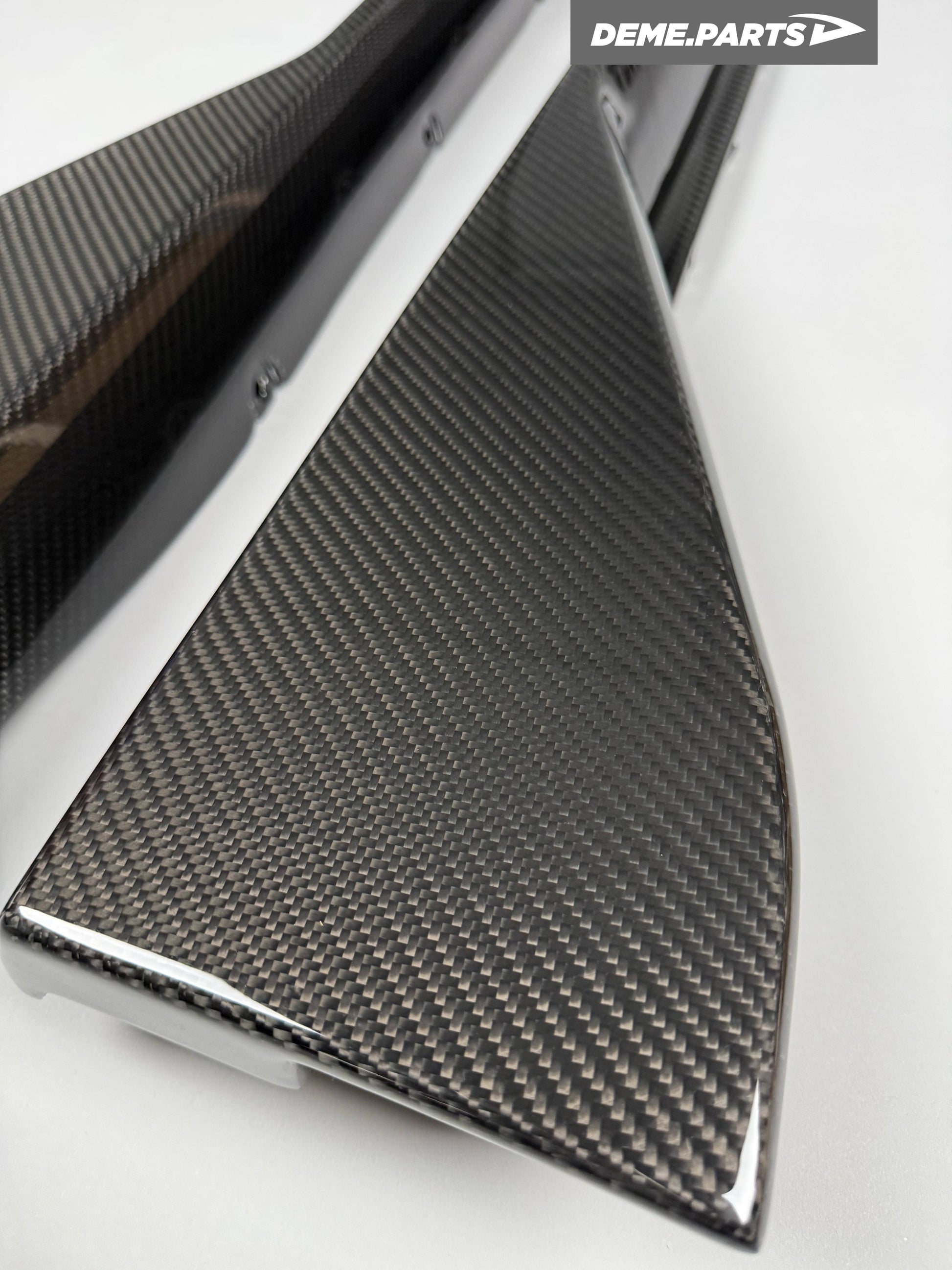 Praguri Laterale din Carbon Stil MP - BMW G80 M3