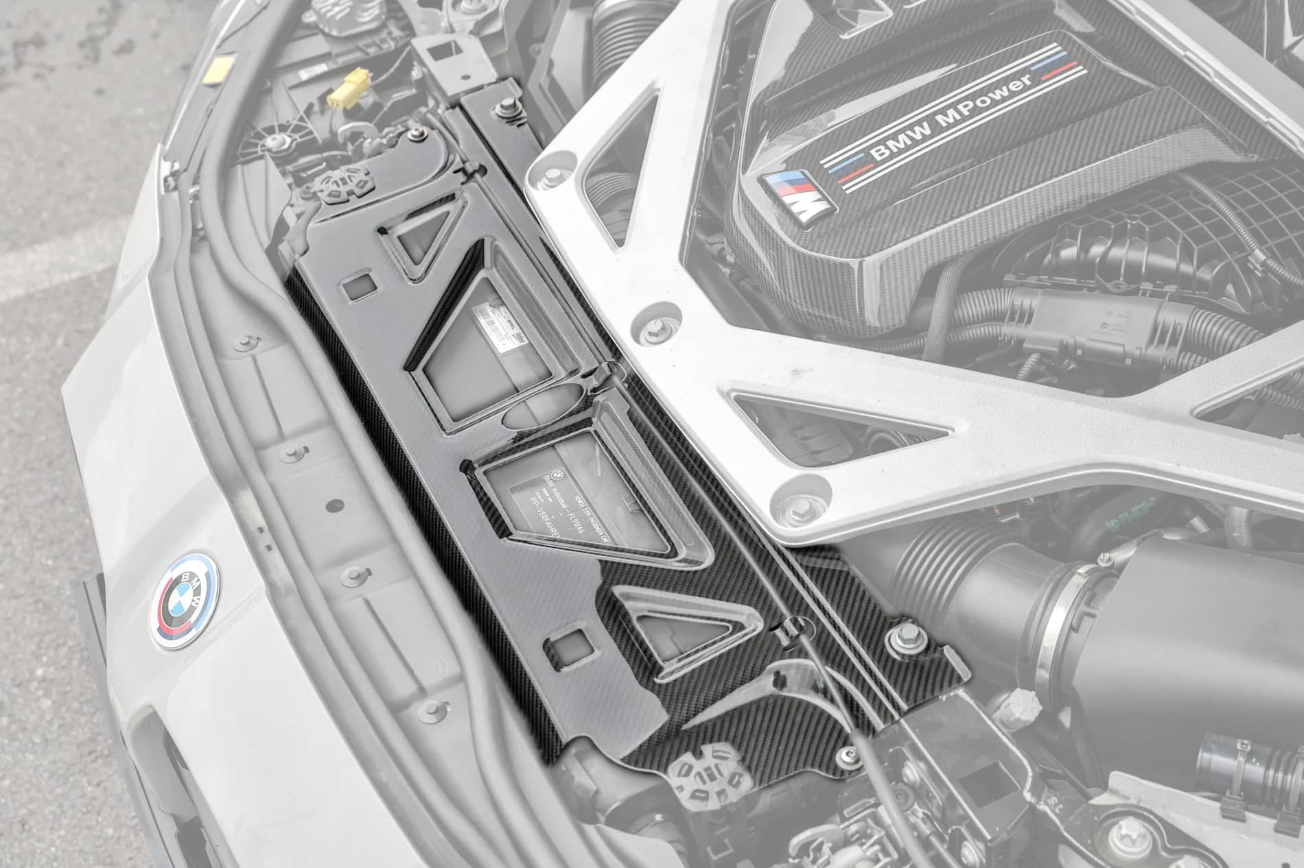 Panou carbon de acoperire radiator - BMW G87 M2 & BMW G80/G81 M3 & BMW G82/G83 M4