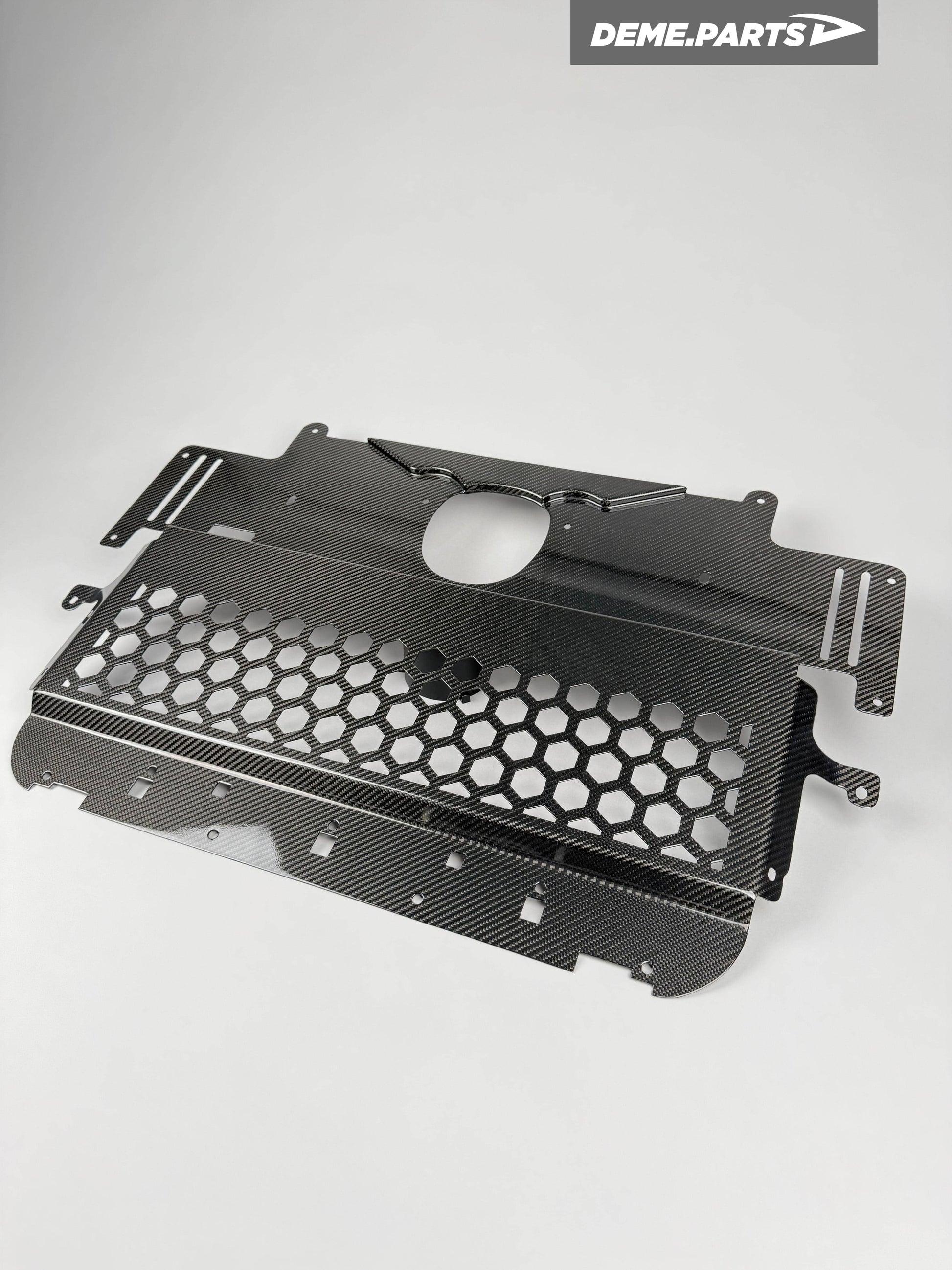 Scut de Protectie Radiator Ulei din Carbon - BMW G87 M2 & G80/G81 M3 & G82/G83 M4